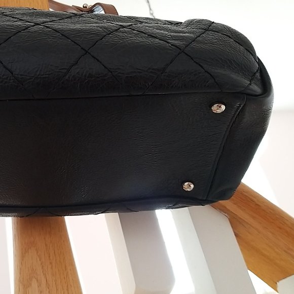 Auth Chanel Black Glazed Calfskin On the Road Tote Bag - Pre-owned - Picture 10 of 16